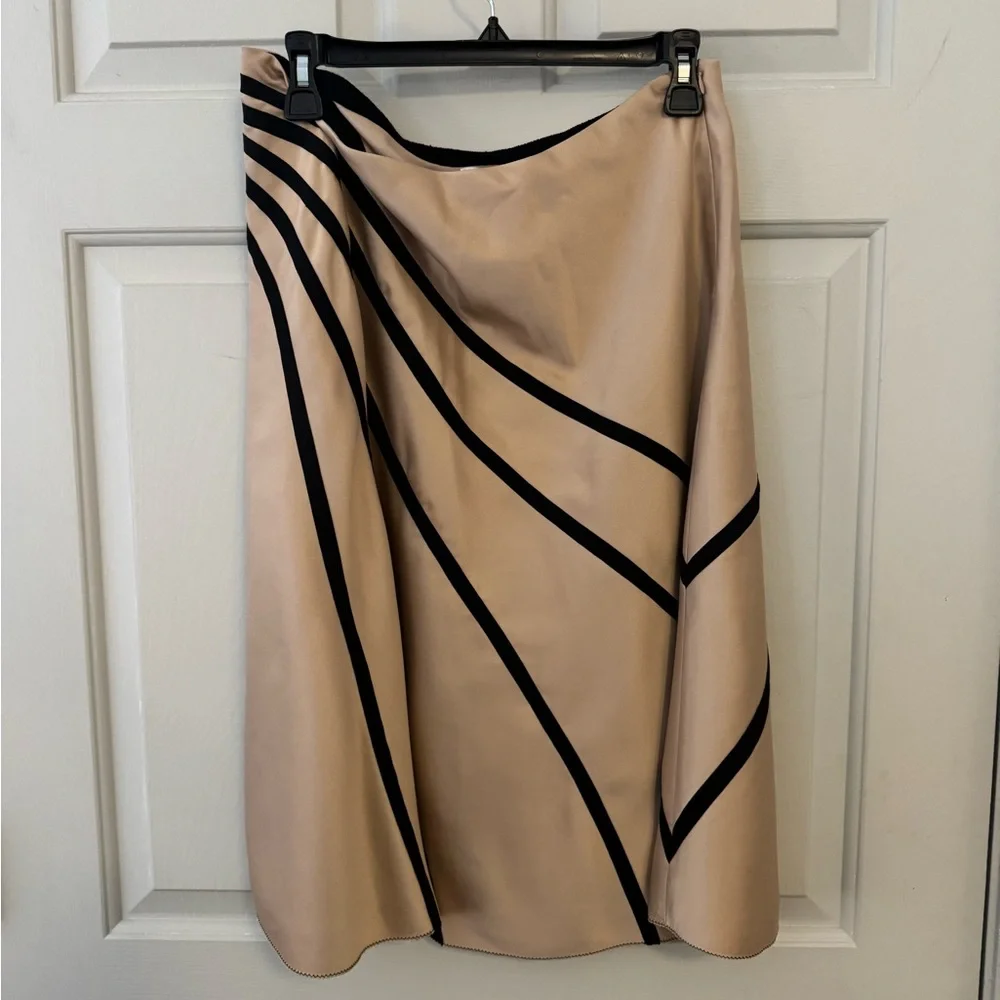 White House Black Market Tan and Black Midi Skirt size 10